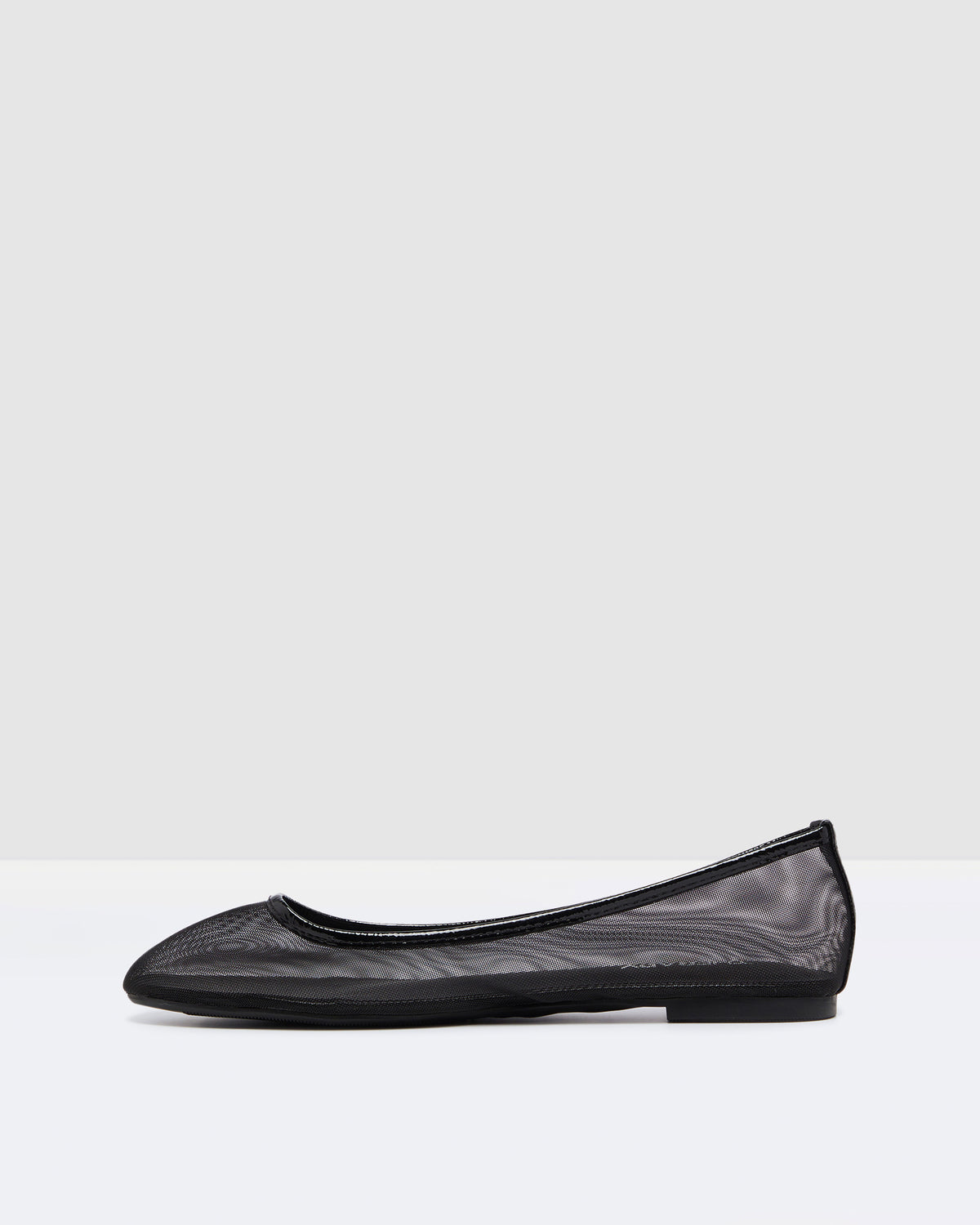 Arlo Flats Black BLACK