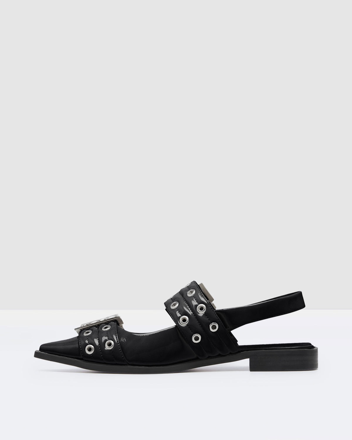Matilda Pointed Flat BLACK
