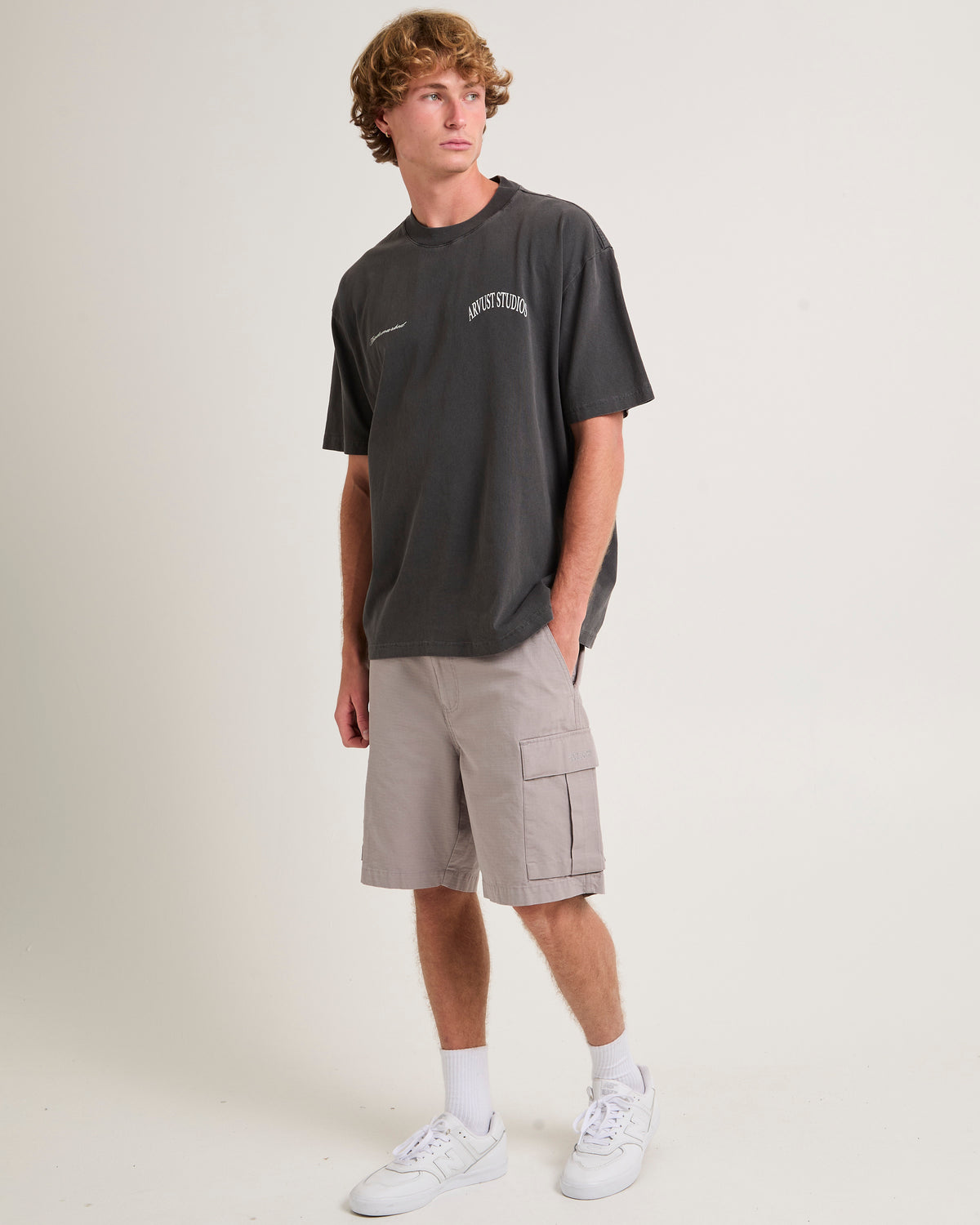 Institute T-Shirt WASHED BLACK