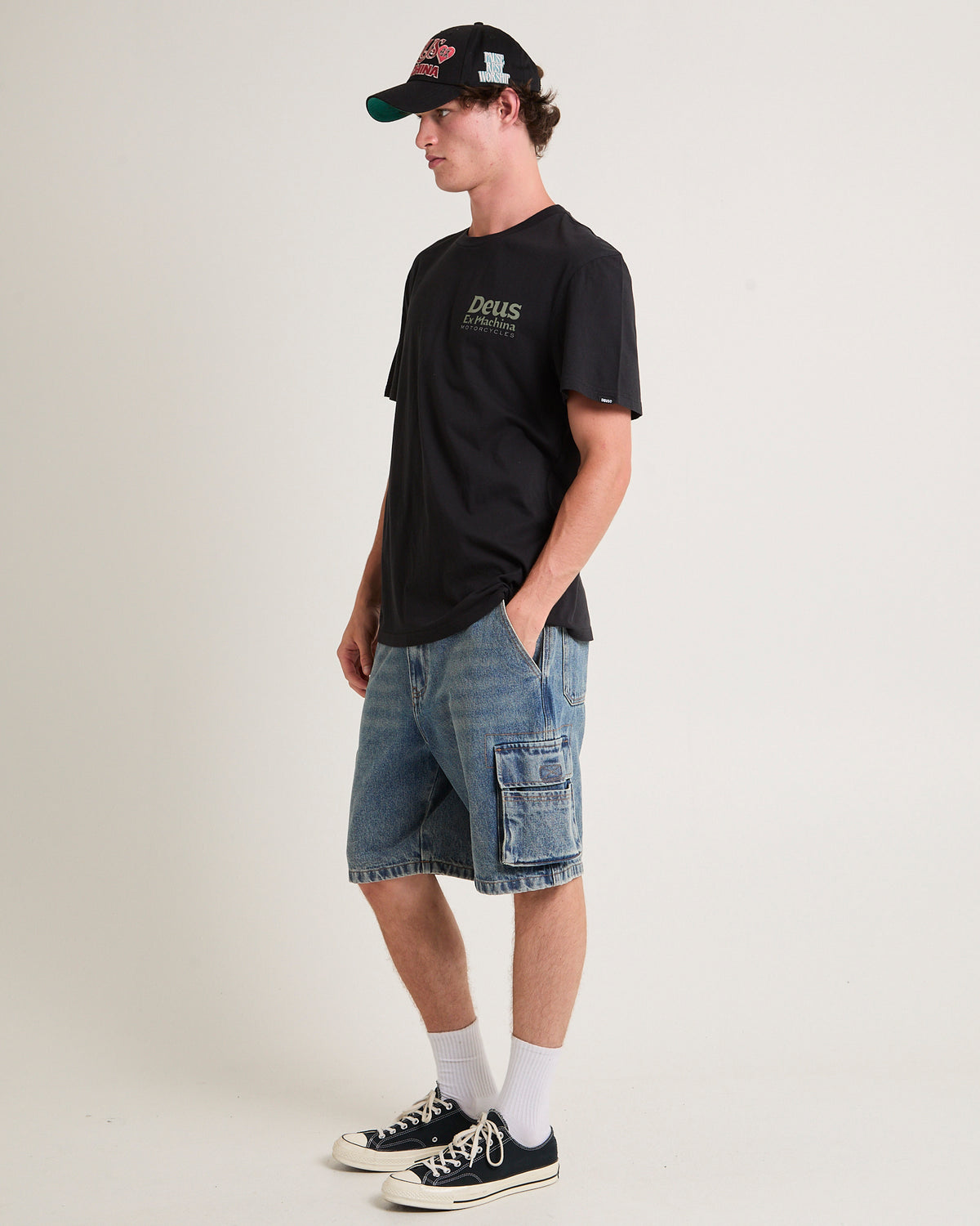 Buckets T-Shirt BLACK