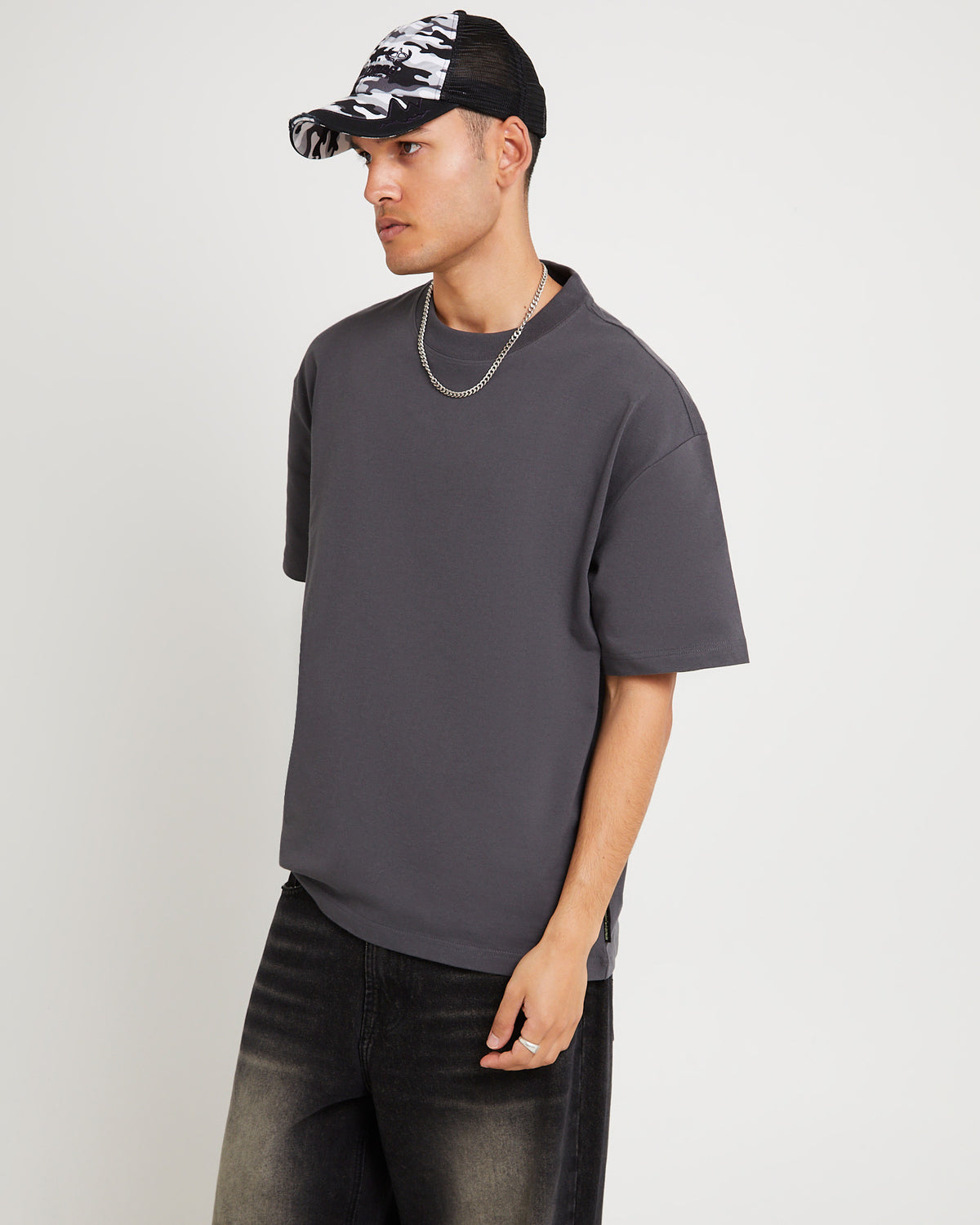 Utopia Crop Tee T-Shirt BLACK