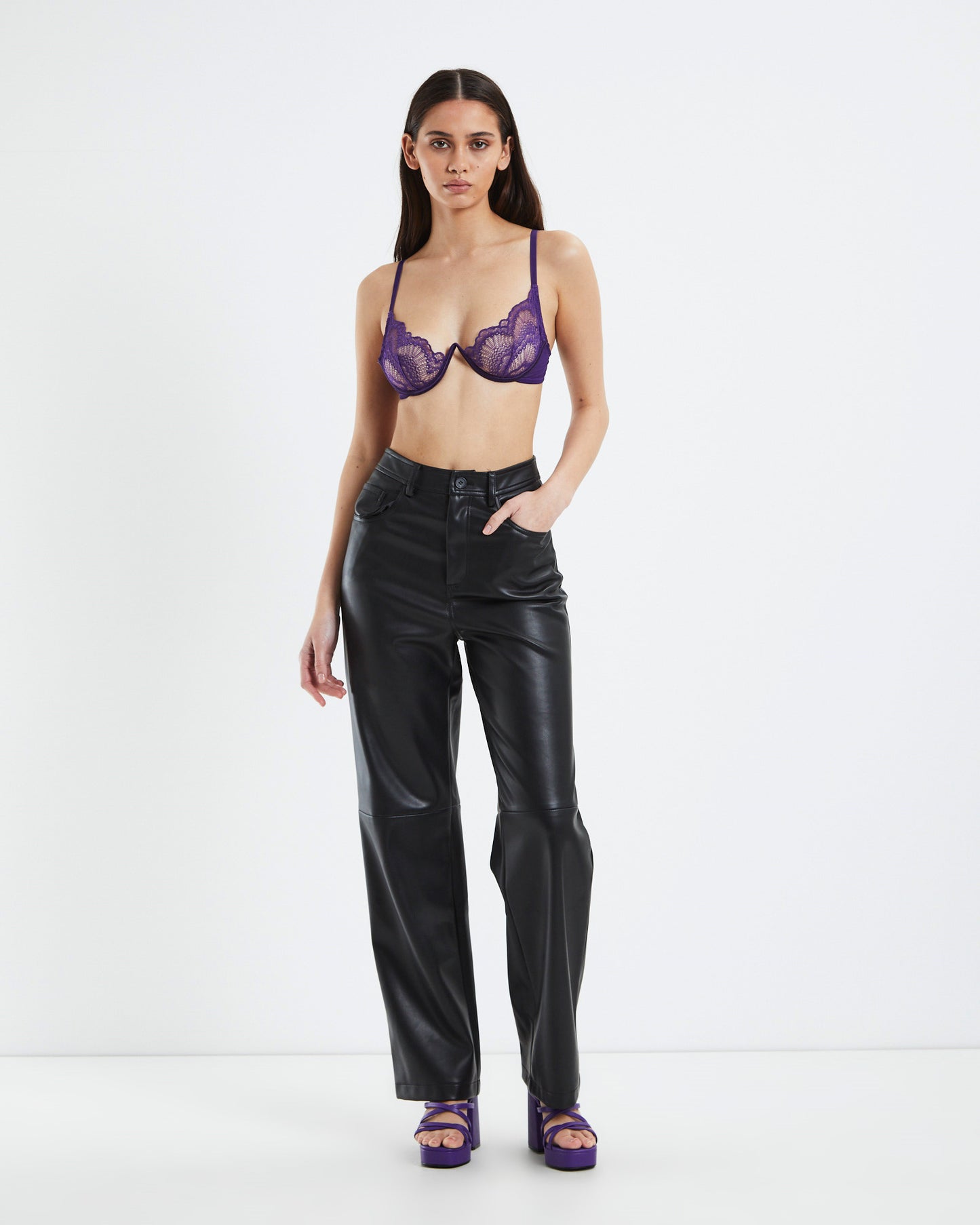 Aila Mono Underwire Lace Bra