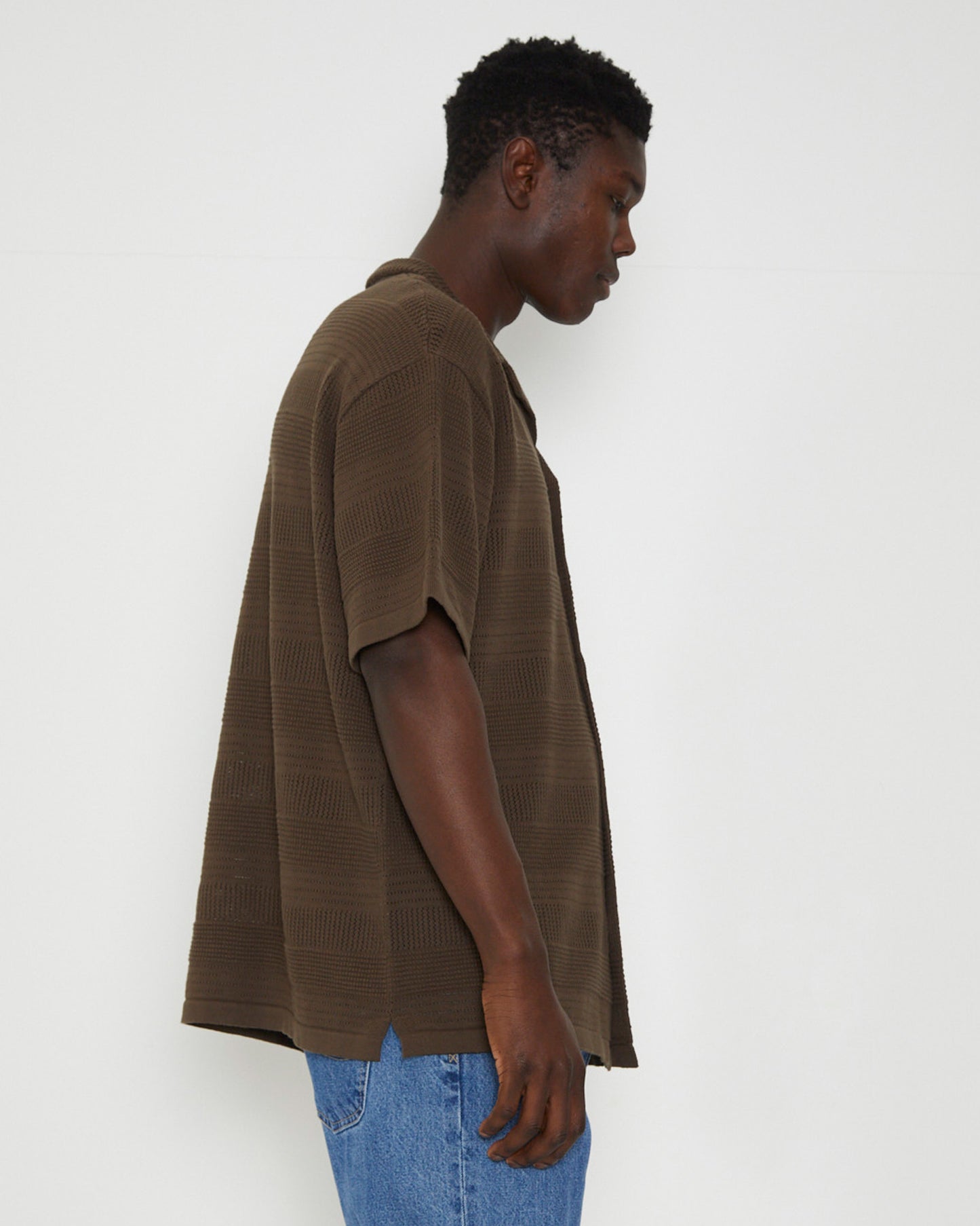 Knitted Resort Short Sleeve Shirt in Brown