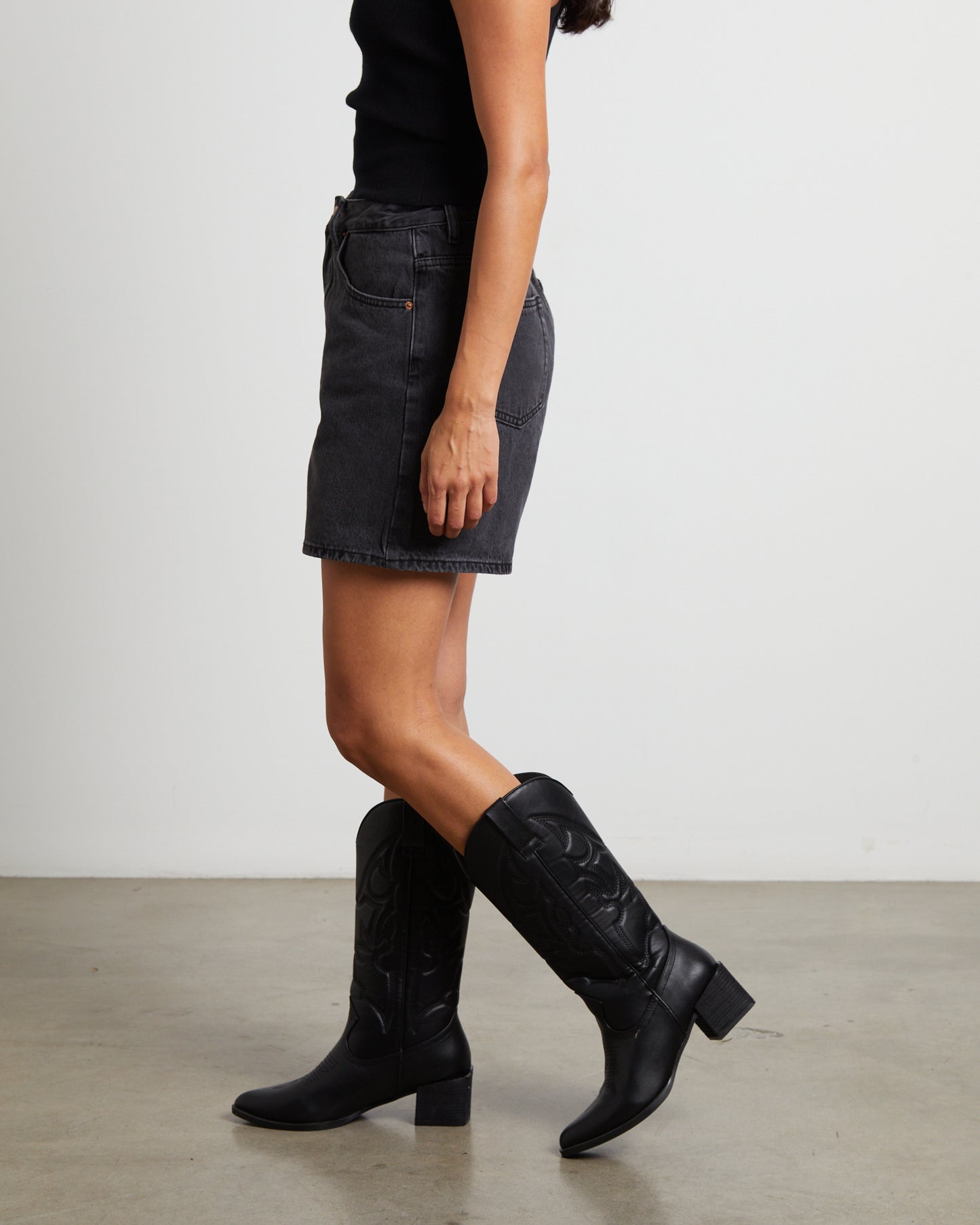 Vinnie Vintage Denim Shorts in Afters Black