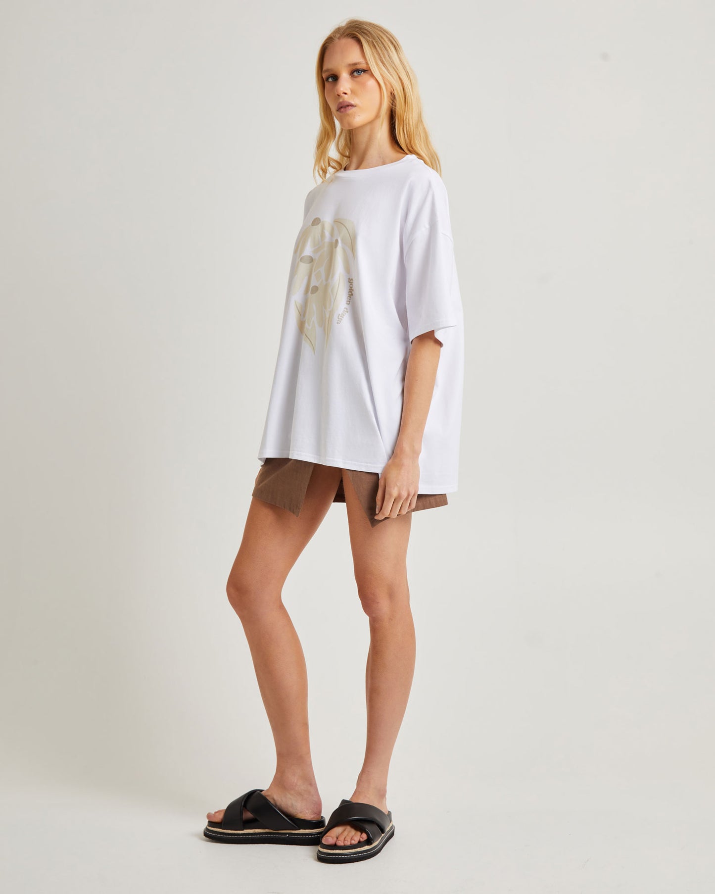 Sandy Oversized Short Sleeve T-Shirt in White