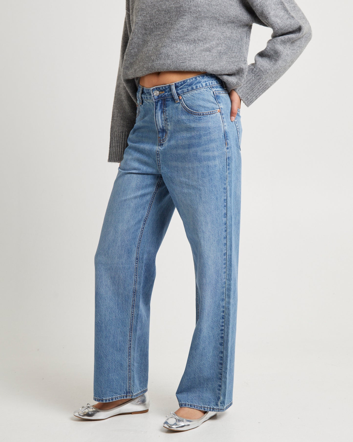 Alexa Mid Rise Relaxed Denim Jeans