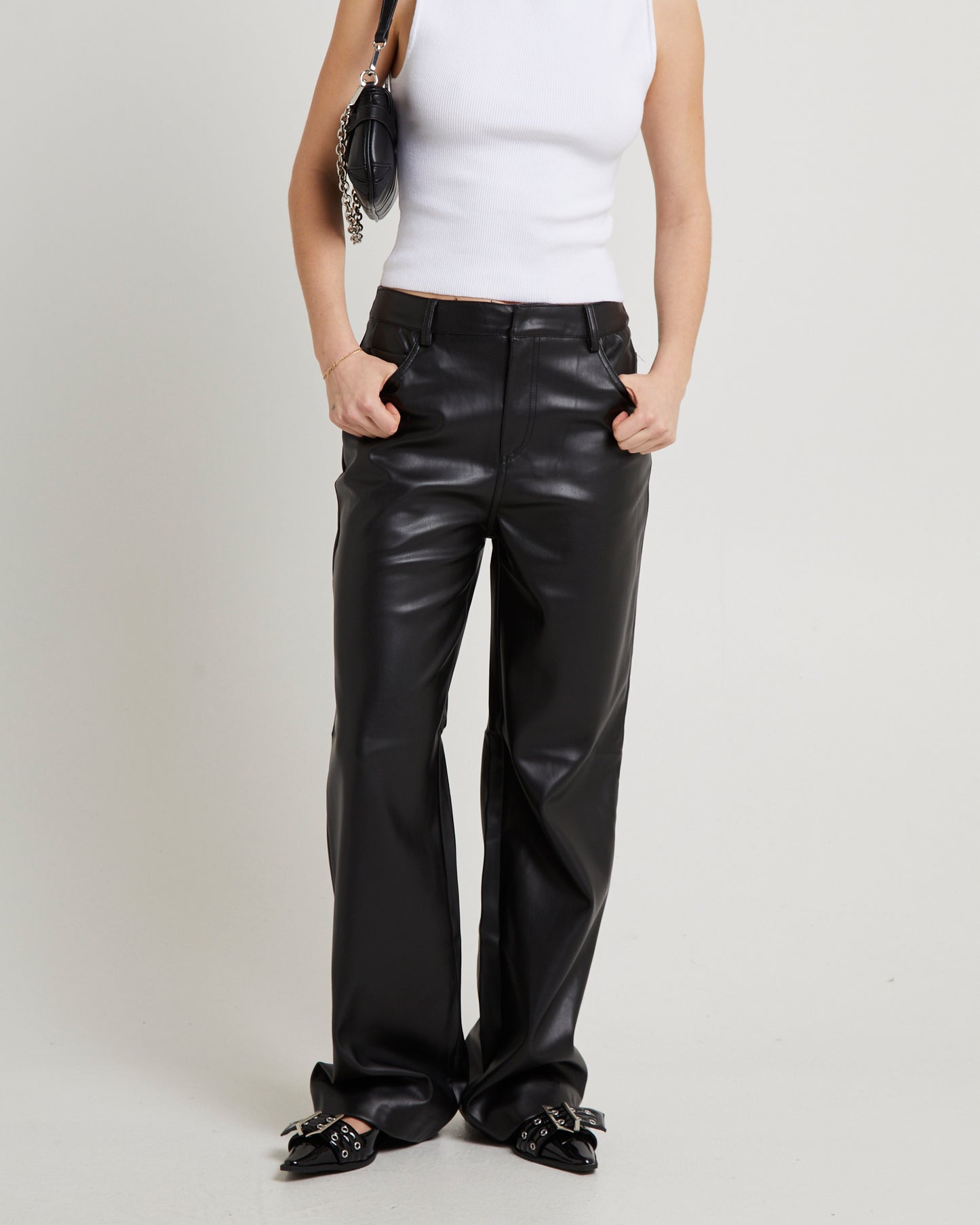 Jadey Relaxed PU Pants Black