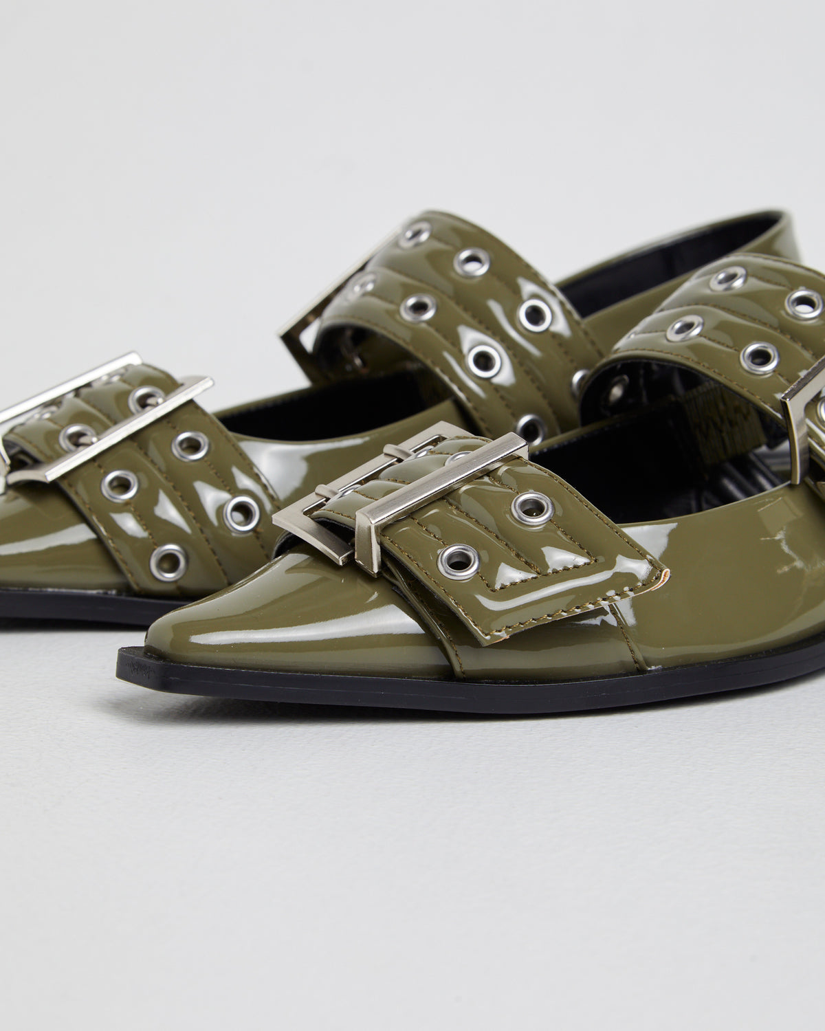 Matilda Pointed Flat GREEN