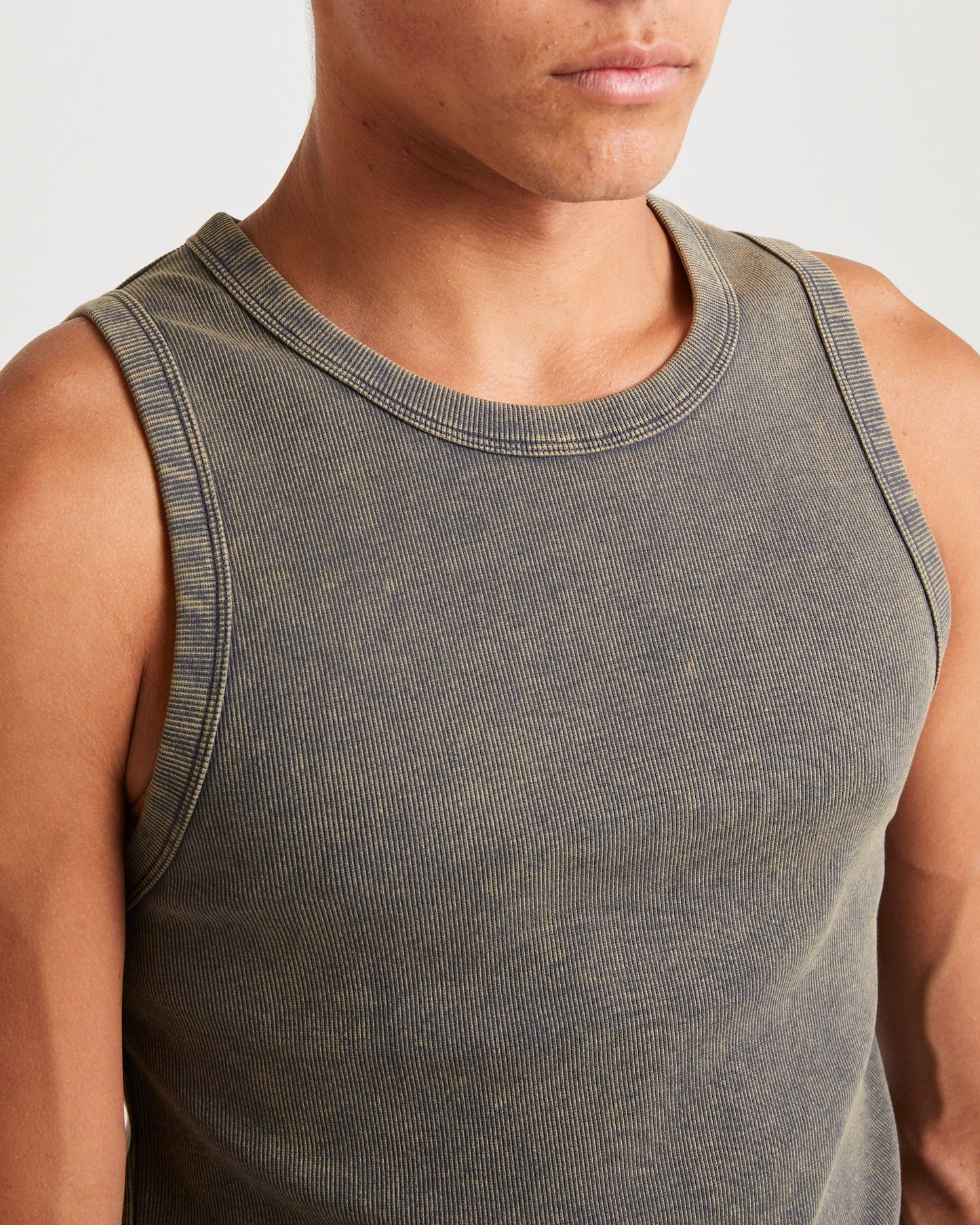 Mura Rib Tank