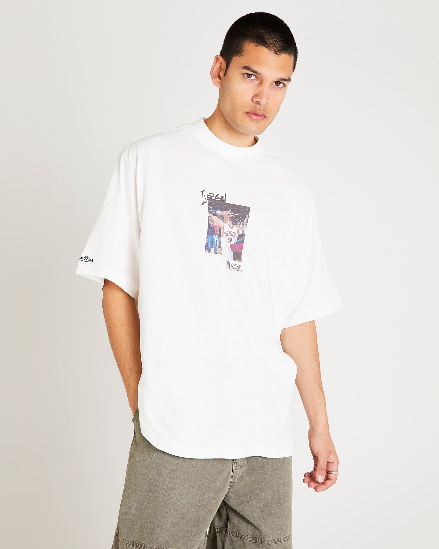 Philadelphia 76ers Allen Iverson Pre & Post Game T-Shirt