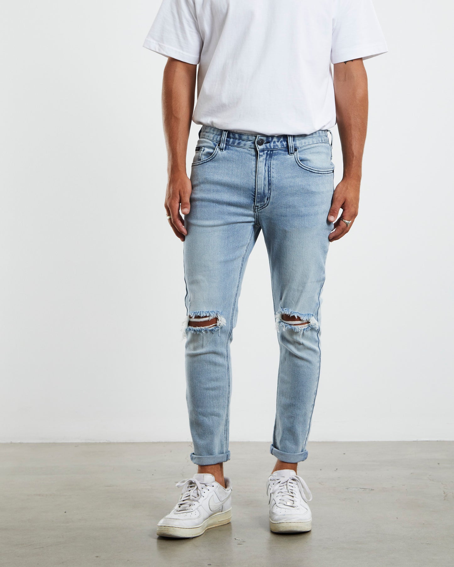 Offset Jeans In Bleach Blue
