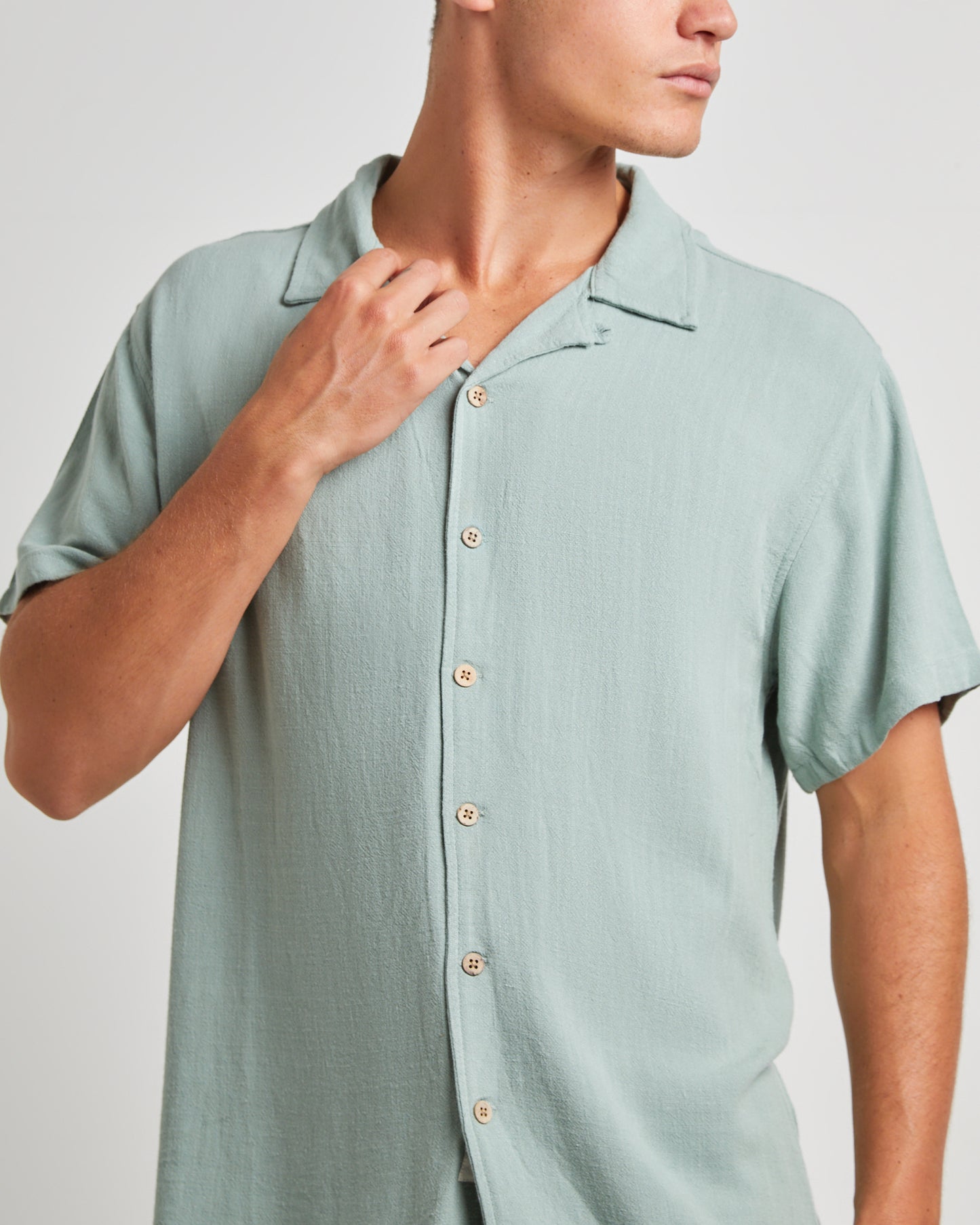 Ernie Resort Short Sleeve Shirt in Seagrass