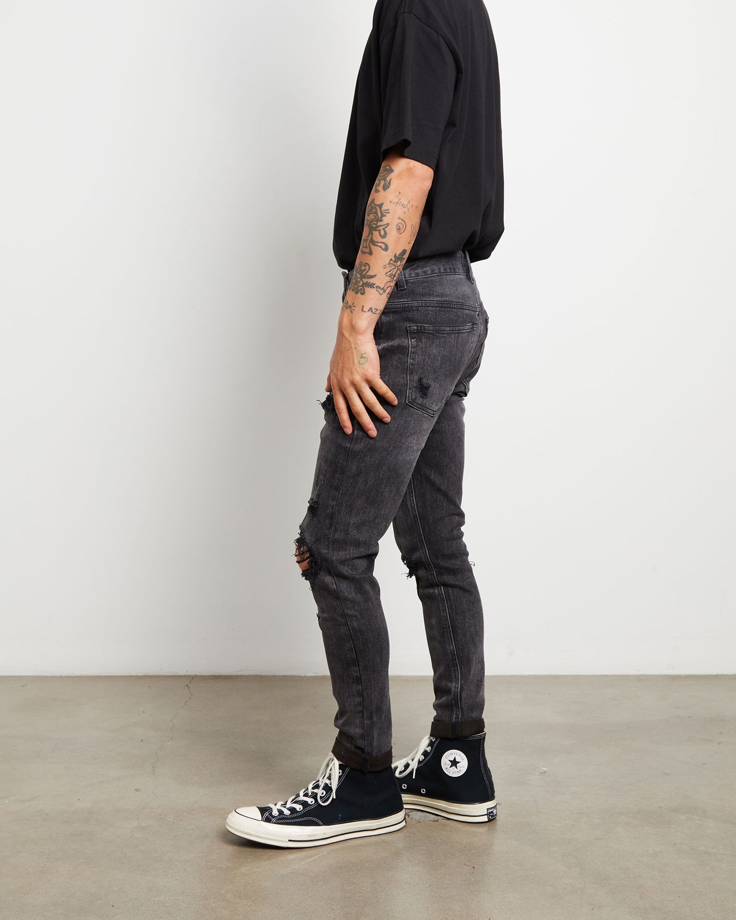 Rifter Skinny Jeans in Washed Out Black