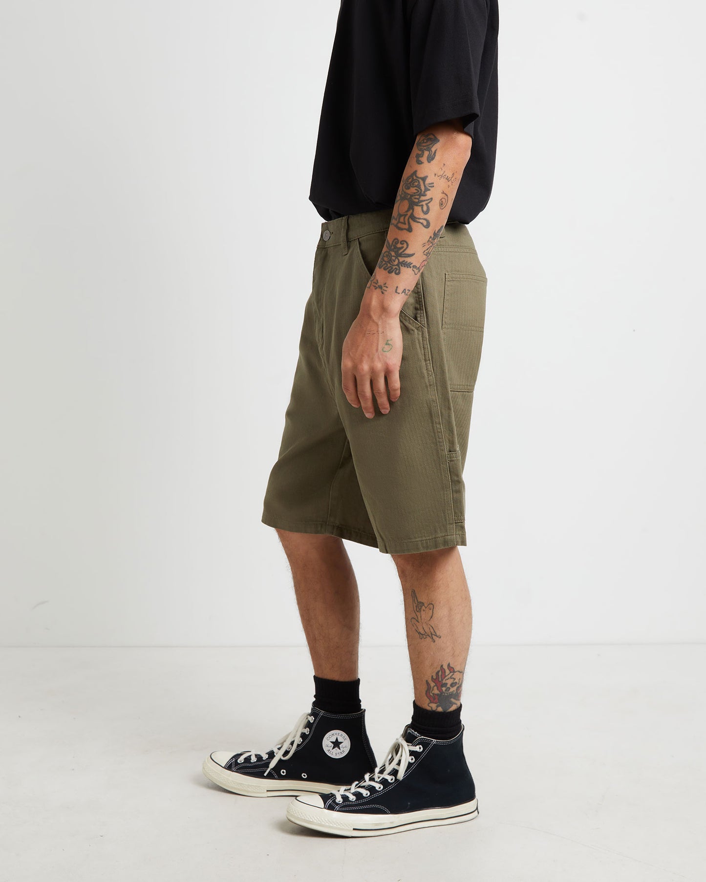 Distent Walkshorts in Cadet Green