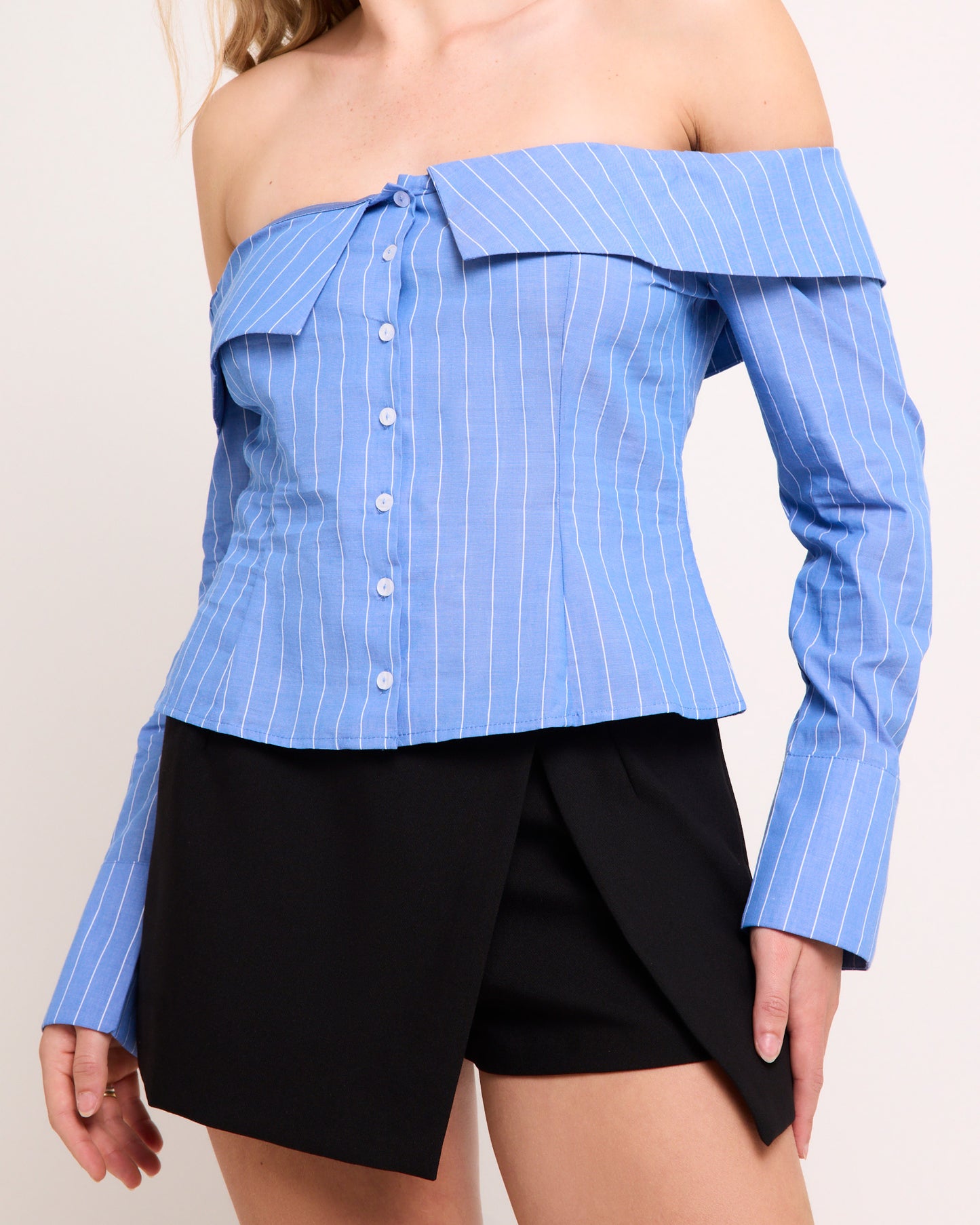 Noelle Cold Shoulder Ls Shirt