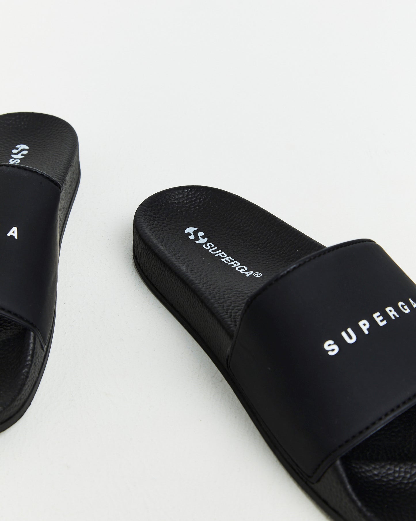 1980 Slides Polysoft Black