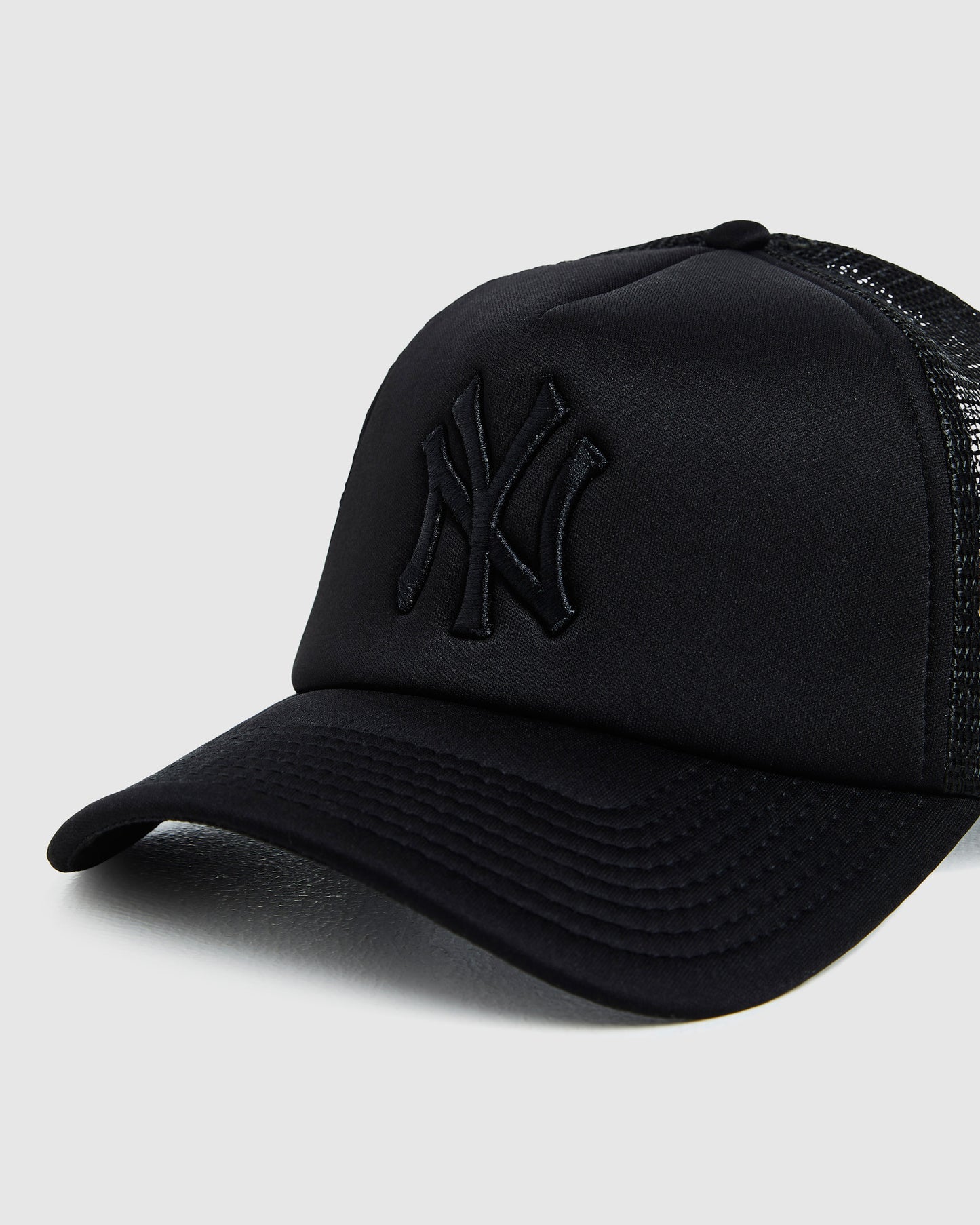 9Forty Aframe New York Yankees Trucker Cap Black