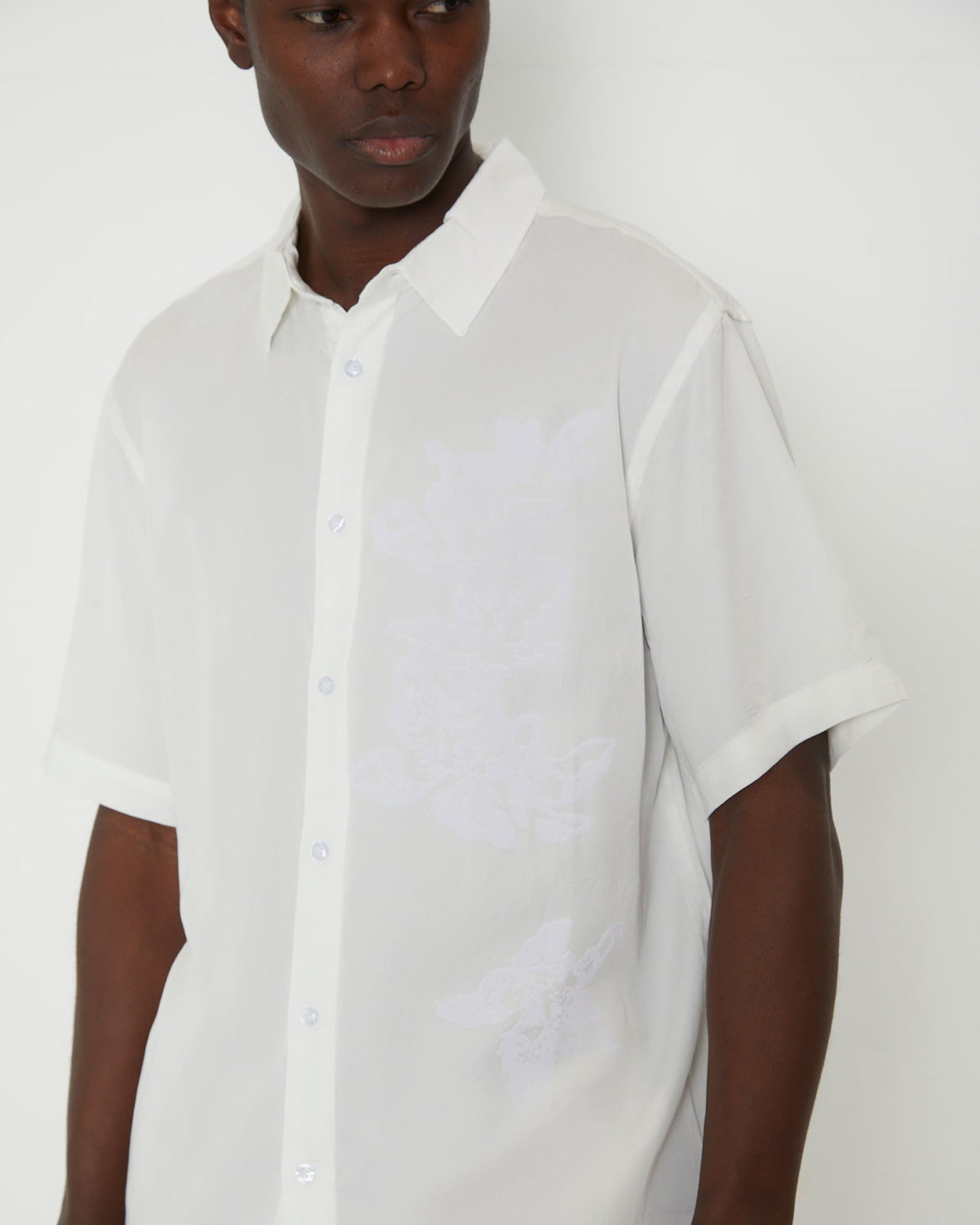 Vivian Lily Short Sleeve Shirt in White